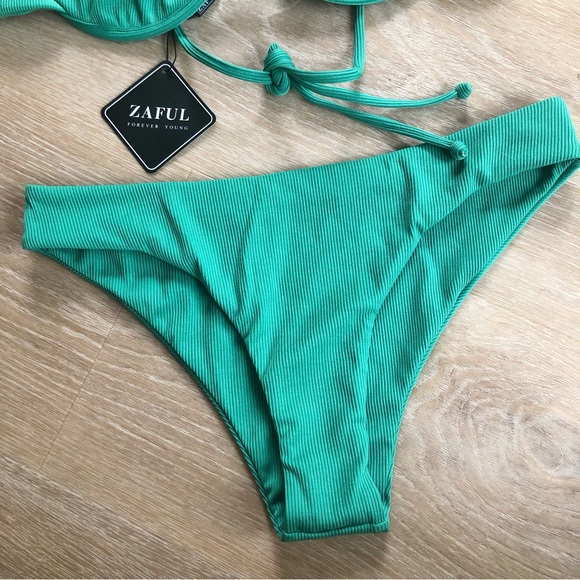 Zaful Ribbed Wire Bikini - Picture 3 of 3